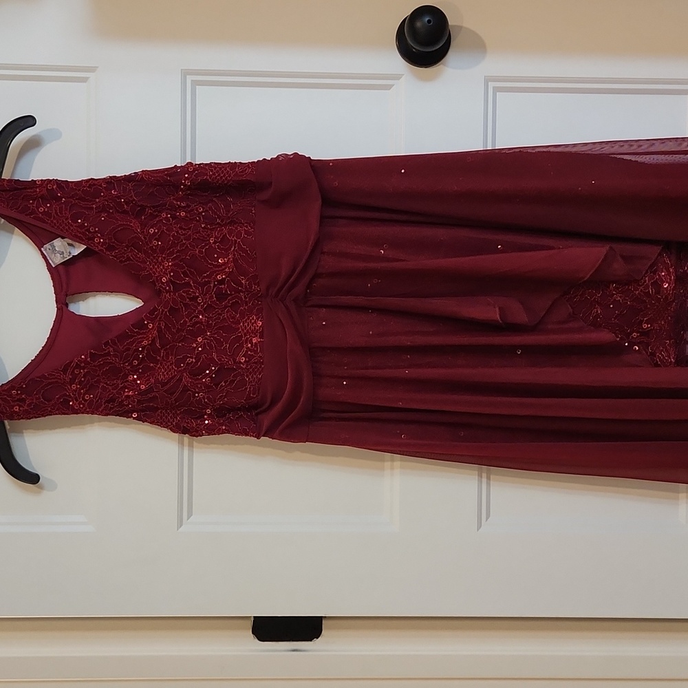 Lamasini Juniors Large Red Sequined Dress With Sheer Train